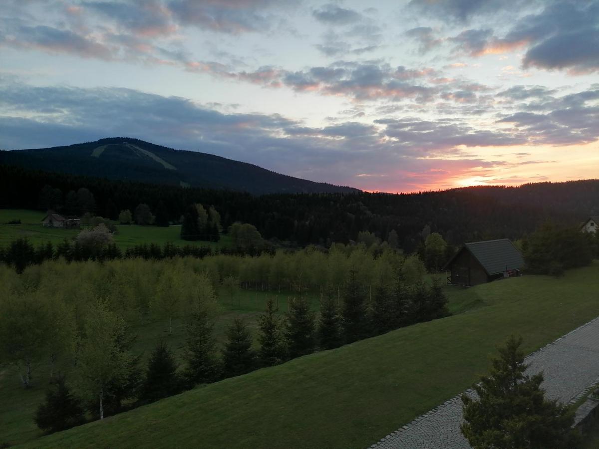 Gosciniec Janowa Gora - Agroturystyka สโตรเนีย ชล็องสเกีย ภายนอก รูปภาพ